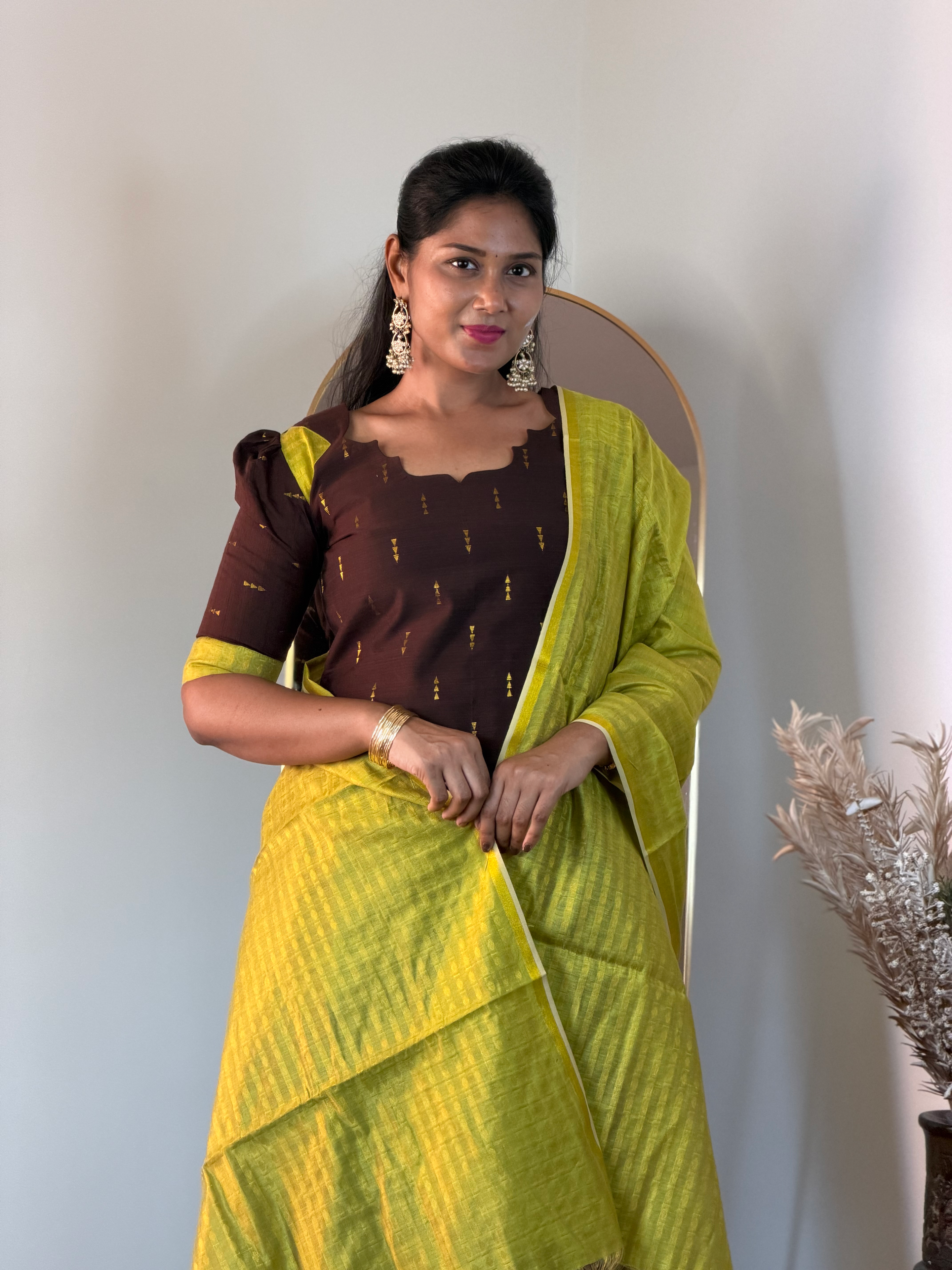 SIYA117 Brown| Aira raw silk kurta set (3 Piece)