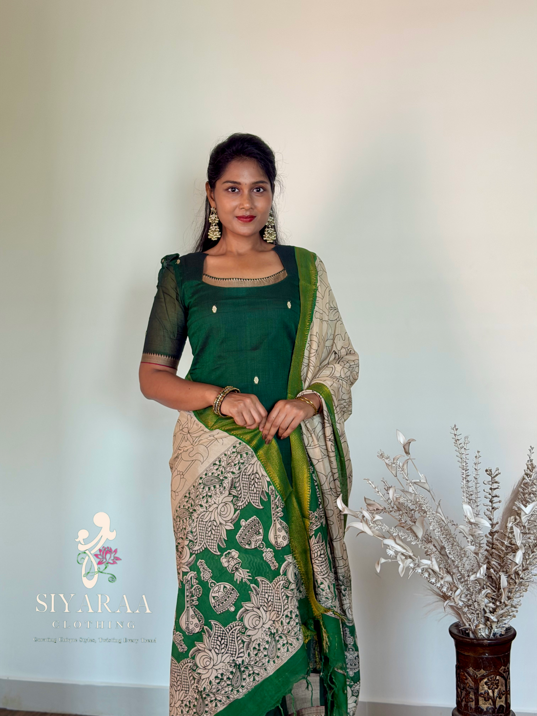 SIYA127 GREEN| Varnika Narayanpet Top with Kalamkari Dupatta (2-Piece)
