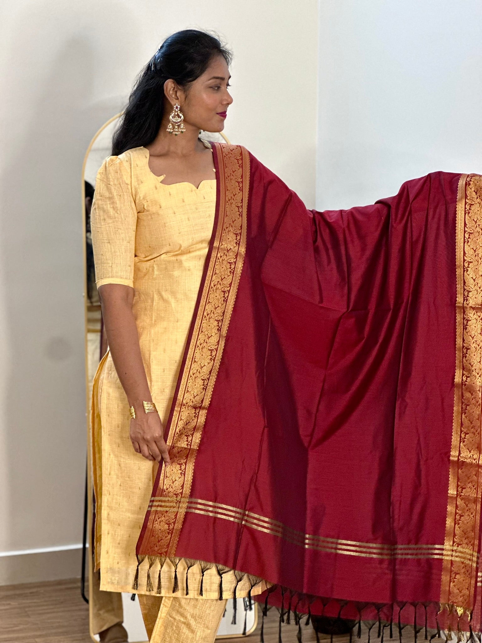 SIYA088 Sandal | Noor Tussar Silk Kurta Set with Jacquard Dupatta (3-Piece)