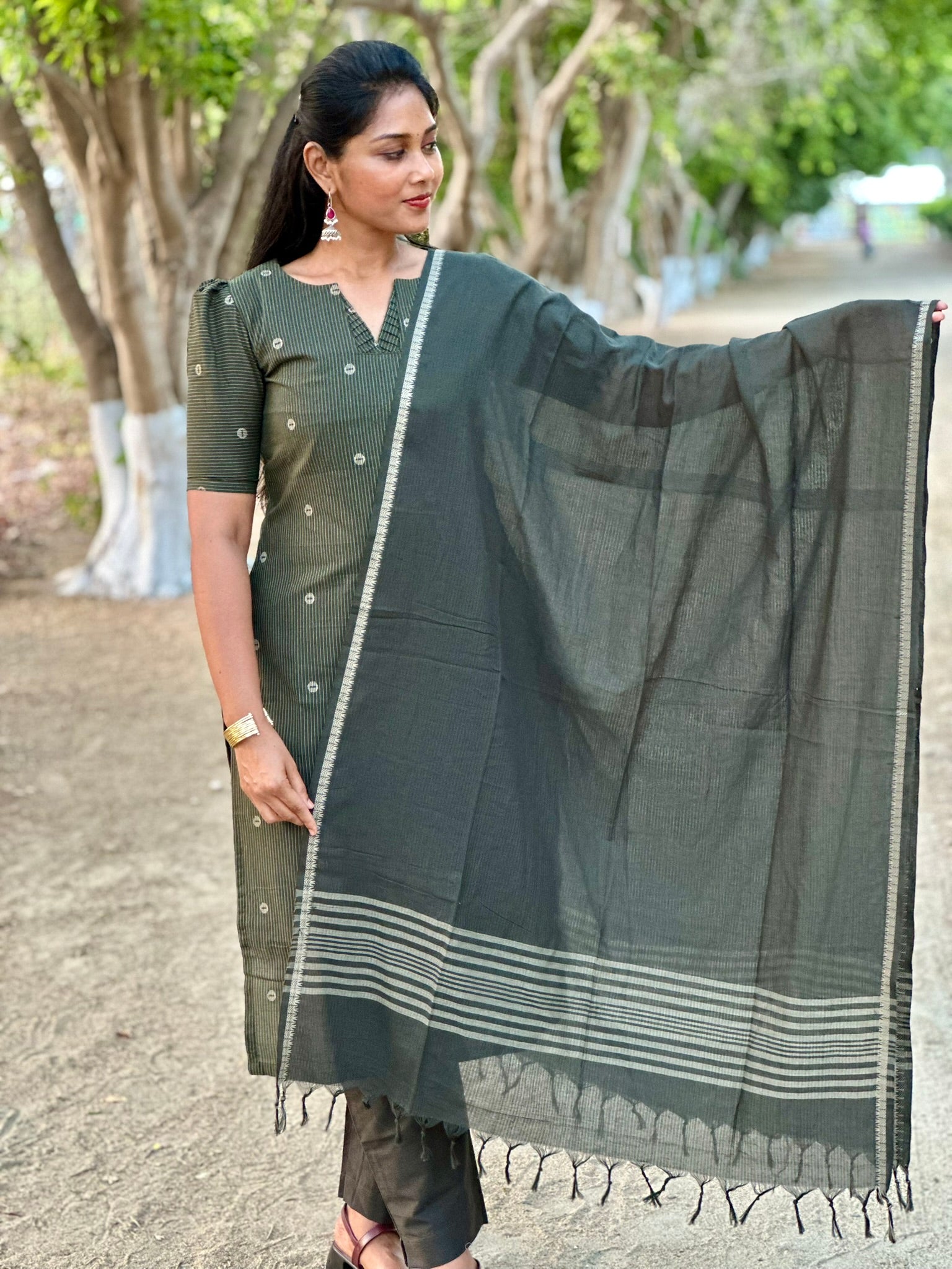 SIYA101 | Aarunya Handloom Cotton 3-Piece Kurta Set