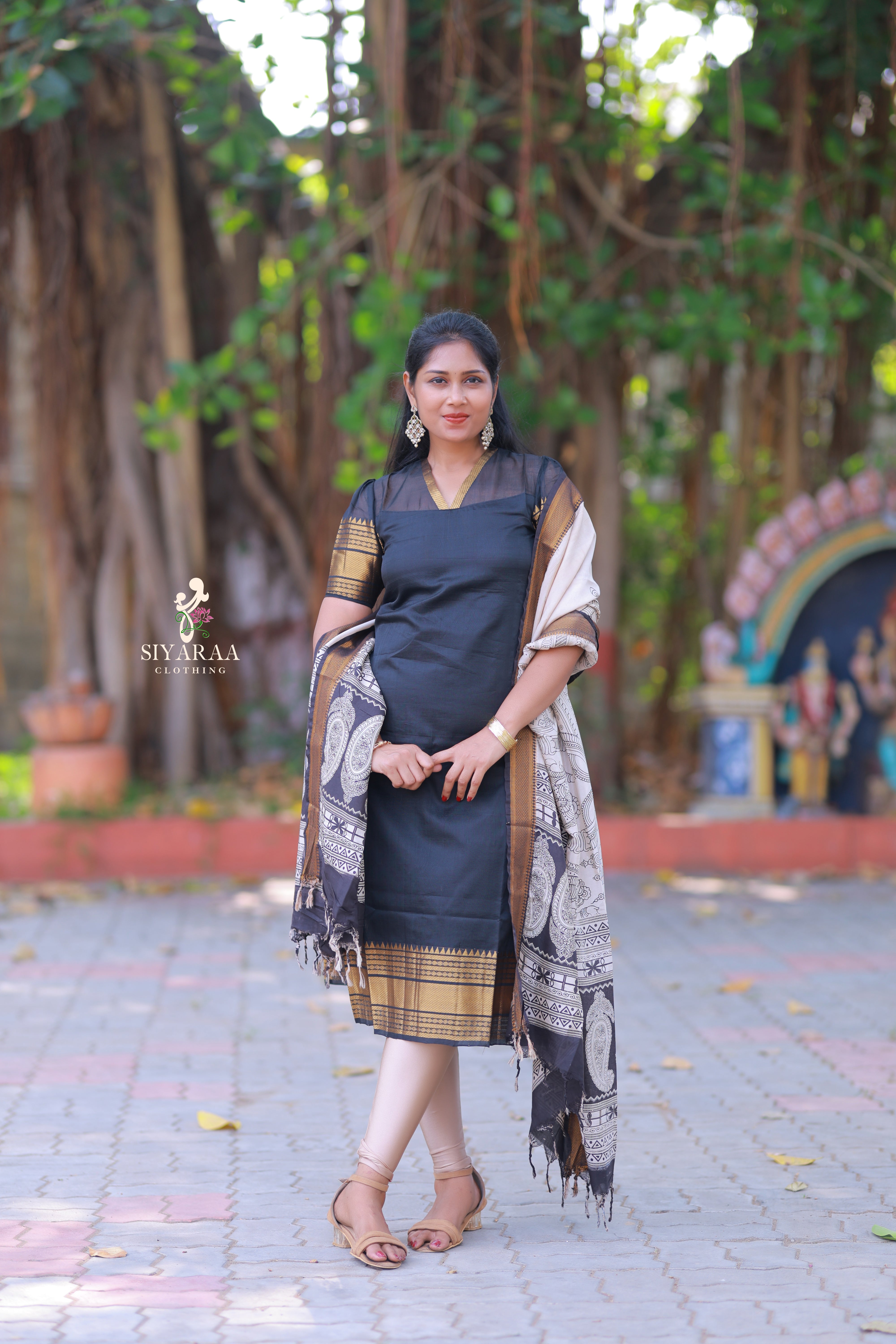 SIYA051 Black| Charvika Mangalagiri Silk Top with Kalamkari Dupatta (2-Piece)