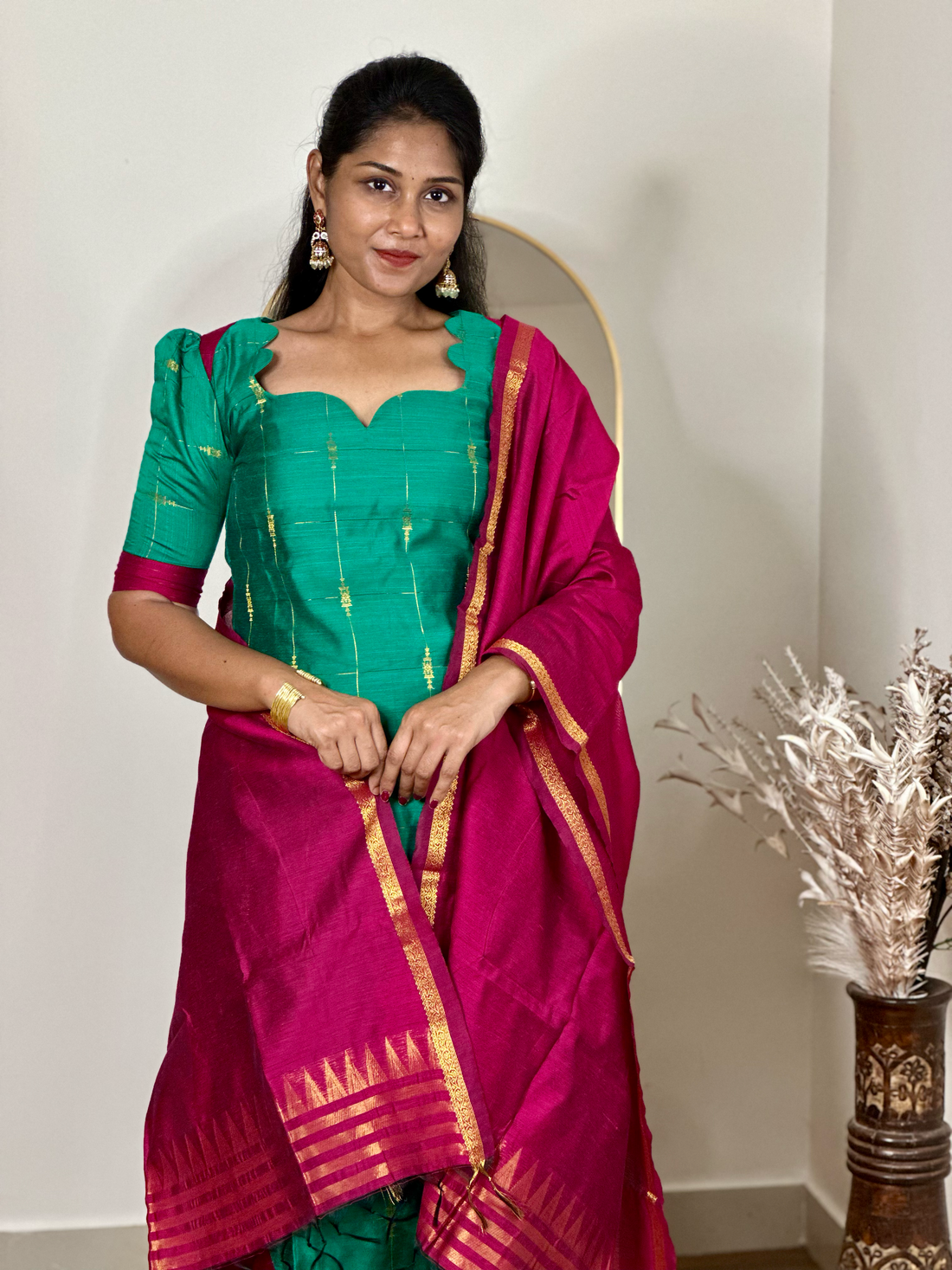 SIYA102 Green |Aira Raw Silk Kurta Set (3-Piece)
